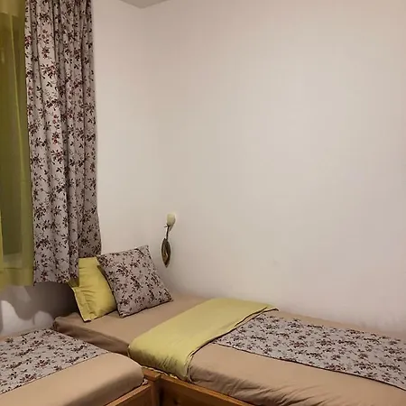 ренесанс Вилла Костенец