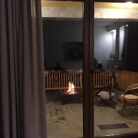 ренесанс Вилла Костенец