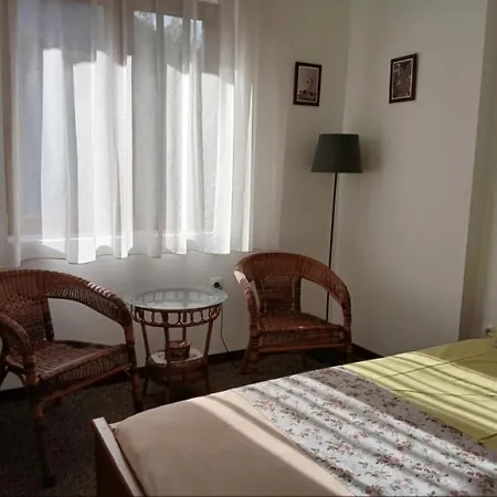 ренесанс וילה קוסטנטס